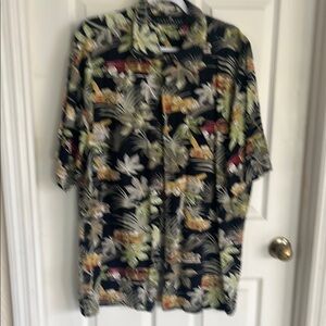 Green and Black Lightweight Shirt Jacket Tropical Style